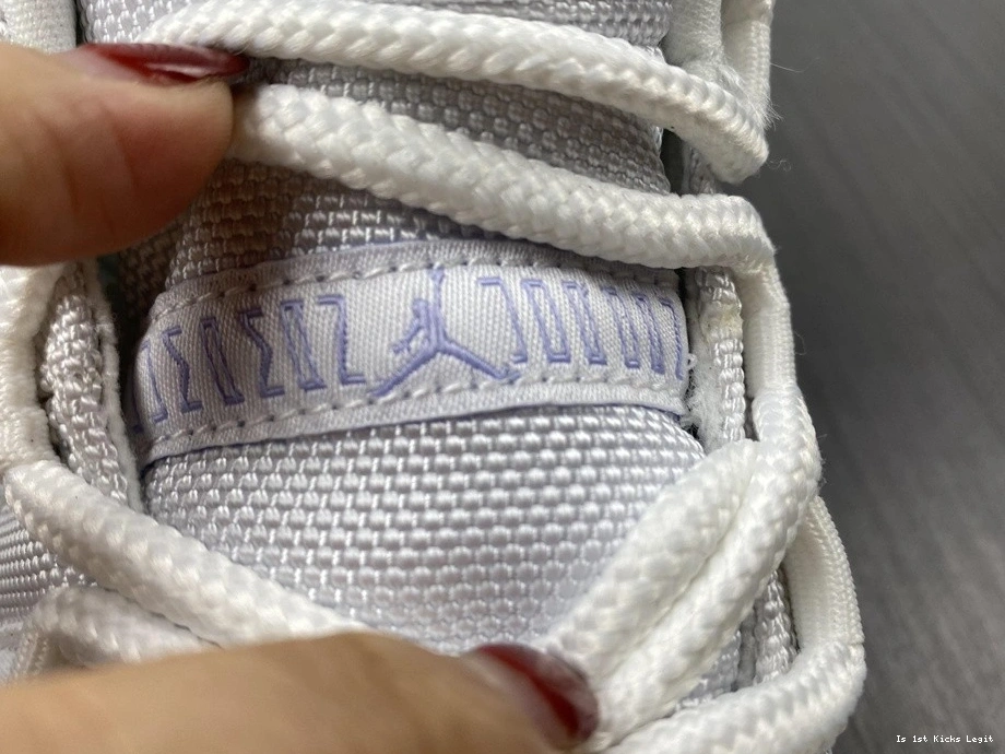 Low AH7860-101 “Pure Violet” Jordan Air 11 0517